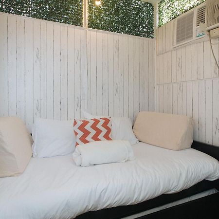 Nearest Hostel Pasay City By Reddoorz Kültér fotó