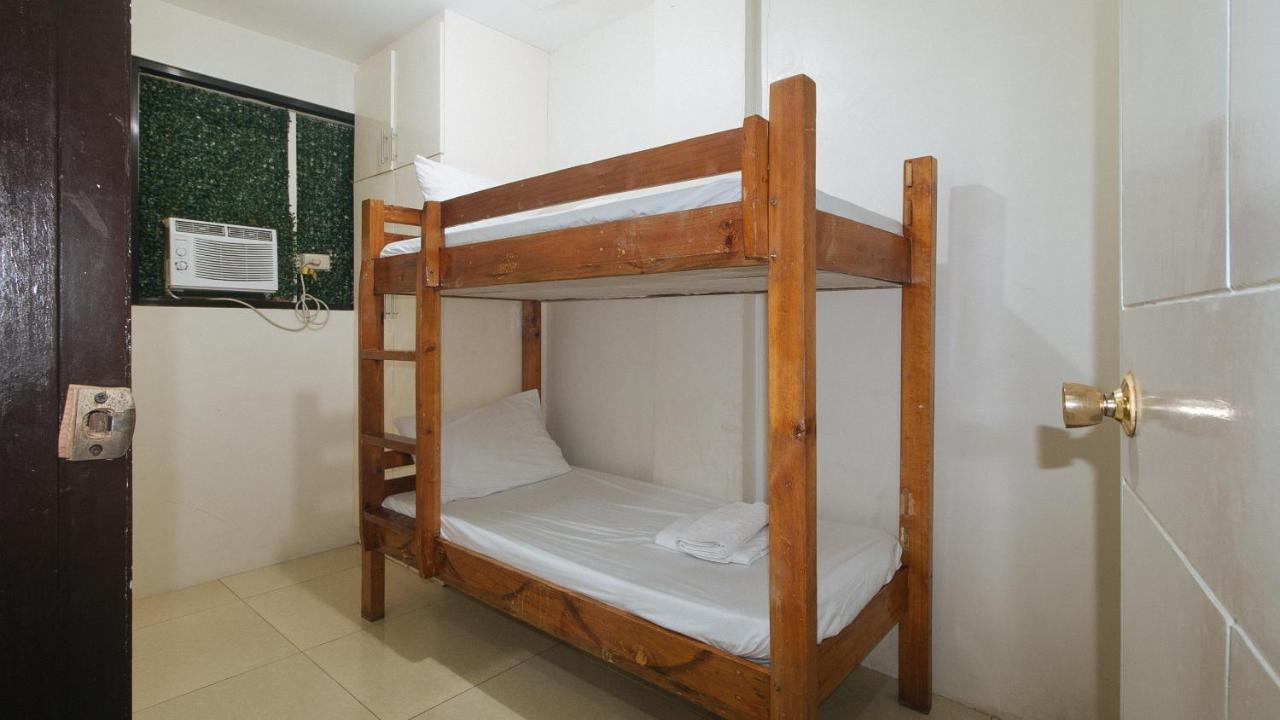 Nearest Hostel Pasay City By Reddoorz Kültér fotó
